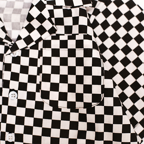 SHIKAKU KURO SHIRT - Image 3